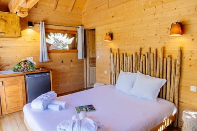 Indonesian cabin with spa — 3