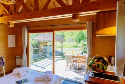 Indonesian cabin with spa — 4