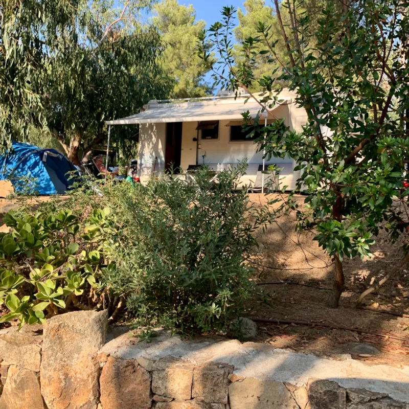 Emplacement Caravane + Electricite