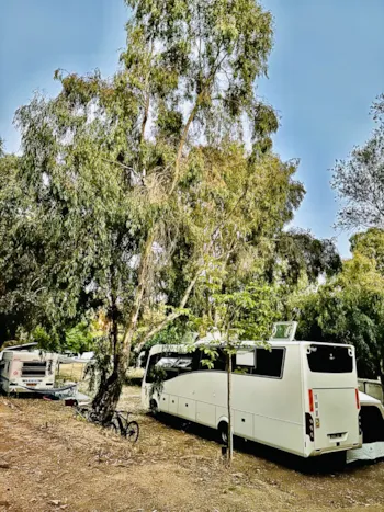 Kampeerplaats(en) - Standplaats : Camper + Elektriciteit - Camping Vigna Maggiore