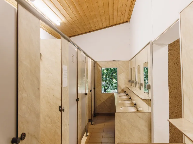 Emplacement Camping-Car + Electricite