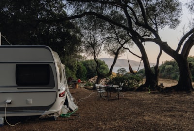 CARAVAN SITE + ELECTRICITY (5–6 people)