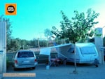 Emplacement Double 80M² : Voiture + Caravane Ou Camping-Car Emplacement Double 80M² : Voiture + Caravane Ou Camping-Car