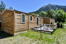 Alojamiento - Bungalow Montana Confort 32M² - 3 Habitaciones + Tv - Flower Camping le Montana