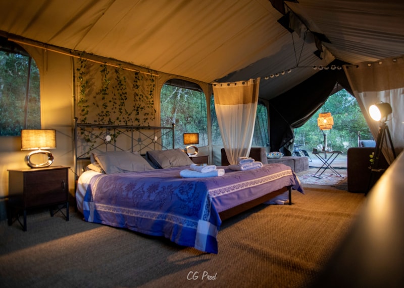 Grand Lodge Suite