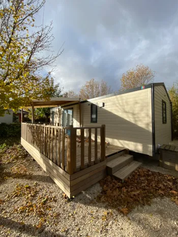 Mietunterkunft - Mobilheim Prestige „Les Alpilles“ (Maximal 4 Erwachsene + 2 Kinder Unter 18 Jahren) - Camping L'Arlésienne