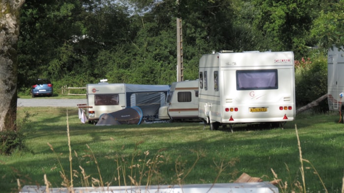 Caravane / Camping-Car / Van / Voiture Aménagée