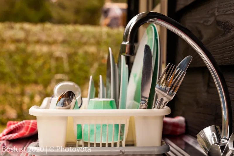 Comfortplaats Met Luxe Privé Sanitair