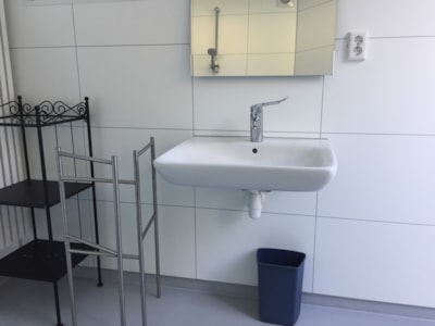 Comfortplaats met privé sanitair rolstoeltoegankelijk — 4