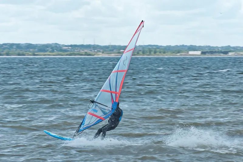 Emplacement Avec Vue Pour Camping-Car Avec De L'herbe