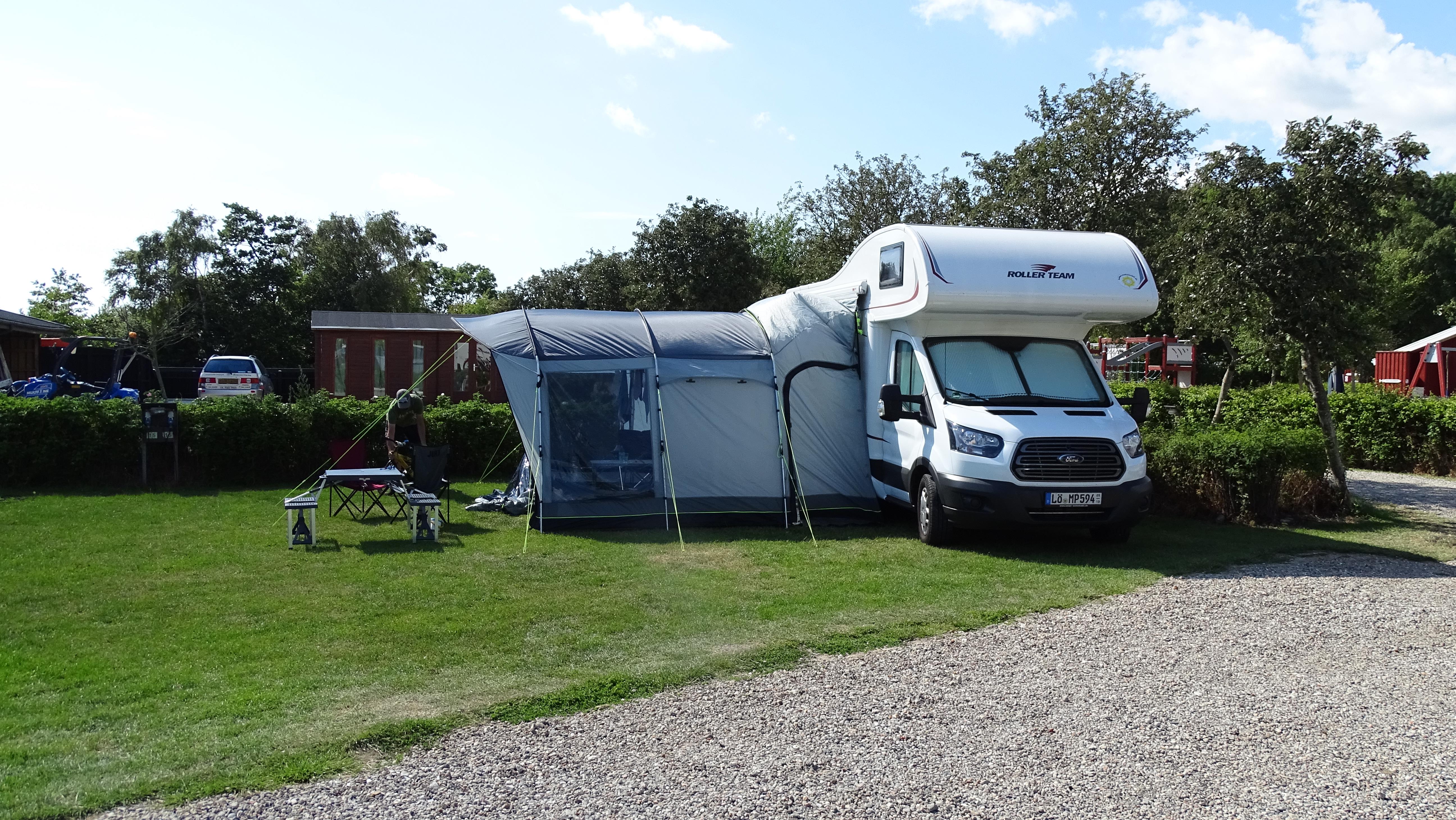 Emplacement - Emplacement Avec Vue Pour Camping-Car Avec De L'herbe - Horsens City Camping