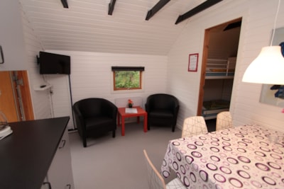 Woodland cabin for 5 persons