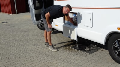 Discount motorhome pitch on gravel pitch