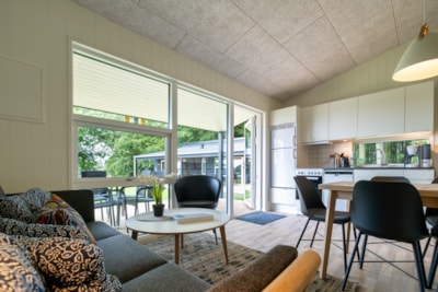 Fantastic double luxury cabin for 6 people with shower / toilet of 30 m2