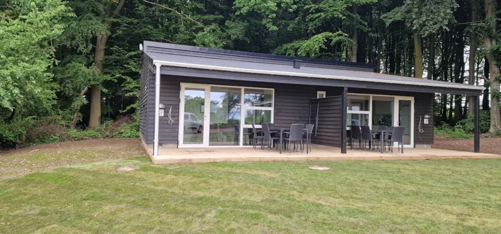Location - Fantastic Double Luxury Cabin For 6 People With Shower / Toilet Of 30 M2 - Horsens City camping ApS