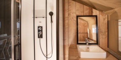 35 m² Safari Glamping Tents with 2 Bedrooms and Bathroom