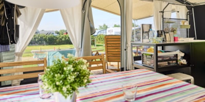 Glamping experience of 30m² for the whole family - comfort and coziness in scenic surroundings
