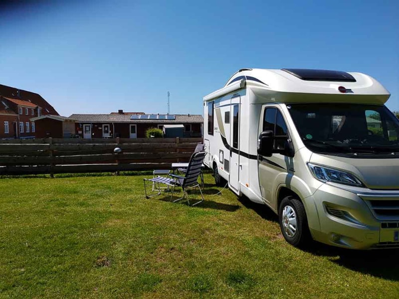 Emplacement + camping car -