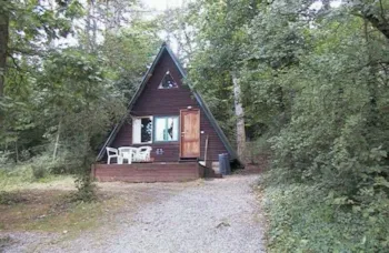 Mietunterkunft - Häuschen 62 - Ohne Dusche/Toilette (1 Schlafzimmer) - Camping Le Roptai