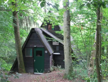 Mietunterkunft - Häuschen 303 - Mit Dusche/Toilette (1 Schlafzimmer) - Camping Le Roptai