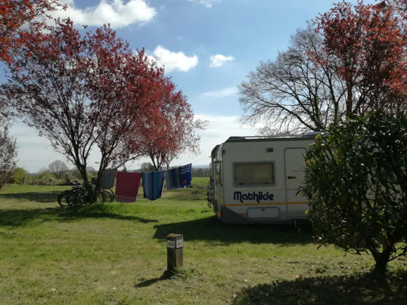 Emplacement Camping-Car/Caravane