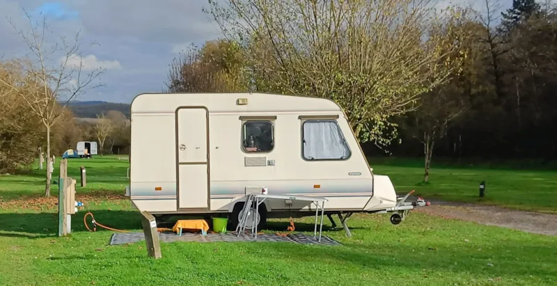 Emplacement Camping-Car/Caravane
