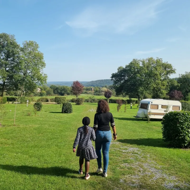 Emplacement Camping-Car/Caravane