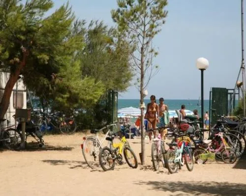 Emplacement - Emplacement Super: Voiture + Tente/Caravane Ou Camping-Car + Électricité - Centro Vacanze Oriente