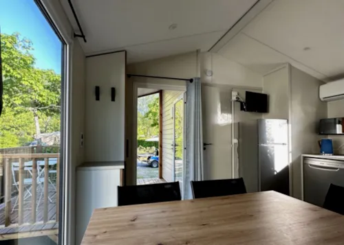 Huuraccommodatie(s) - Stacaravan Comfort - 27M² - 3 Slaapkamers - image n°3 - Family's Camping Le Savoy