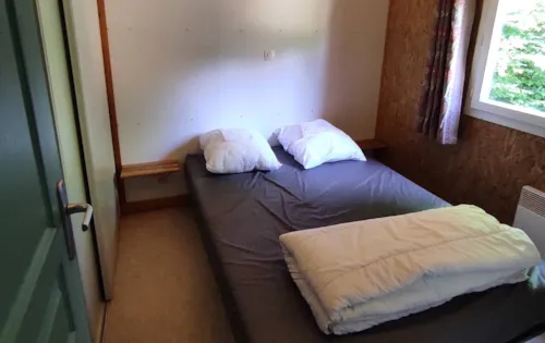 Mietunterkunft - Chalet Eco - 34M² - 2 Schlafzimmer - image n°4 - Family's Camping Le Savoy