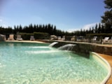 Foto #10 van Domaine des Grands Pins