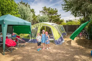 Stellplatz - Stellplatz B : Zelt + Auto + Strom 10A - Camping Marvilla Parks - Sol a Gogo