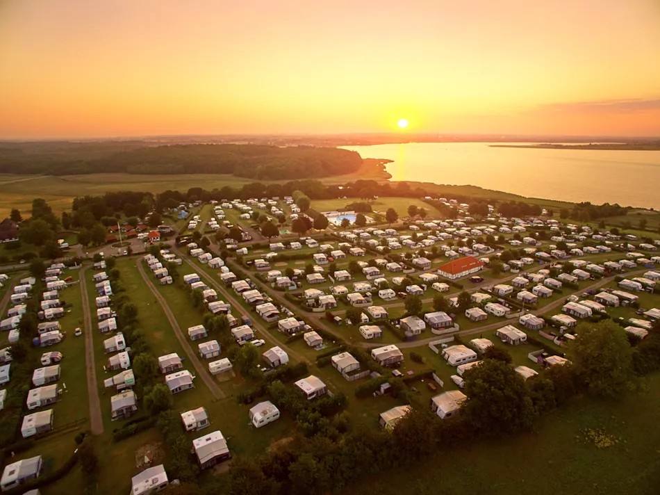 De Hvide Svaner Camping