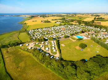 De Hvide Svaner Camping - Ucamping