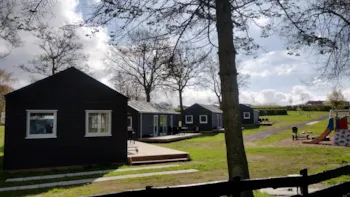 Mietunterkunft - Svane-Hütte Mit Dusch/Toilet - De Hvide Svaner Camping