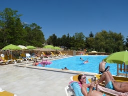 Camping Domaine Le Vernis - image n°20 - Roulottes