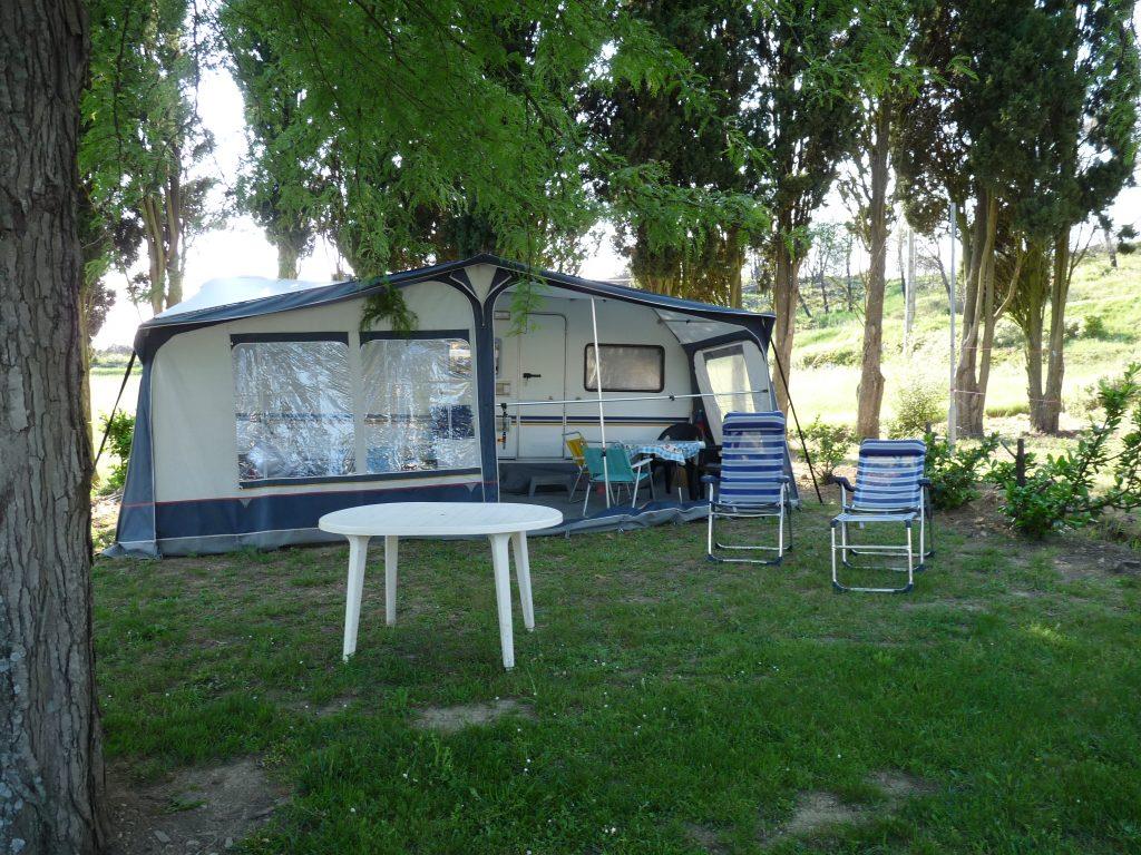 Location - Caravane Emplacement 35 - Camping Domaine Le Vernis