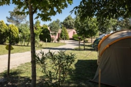 Camping Domaine Le Vernis - image n°7 - Roulottes