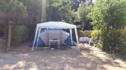 Kampeerplaats(en) - Standplaats Pakketprijs Wandelaar Per Voet Of Per Fiets Met Tent - Camping de la Verdière