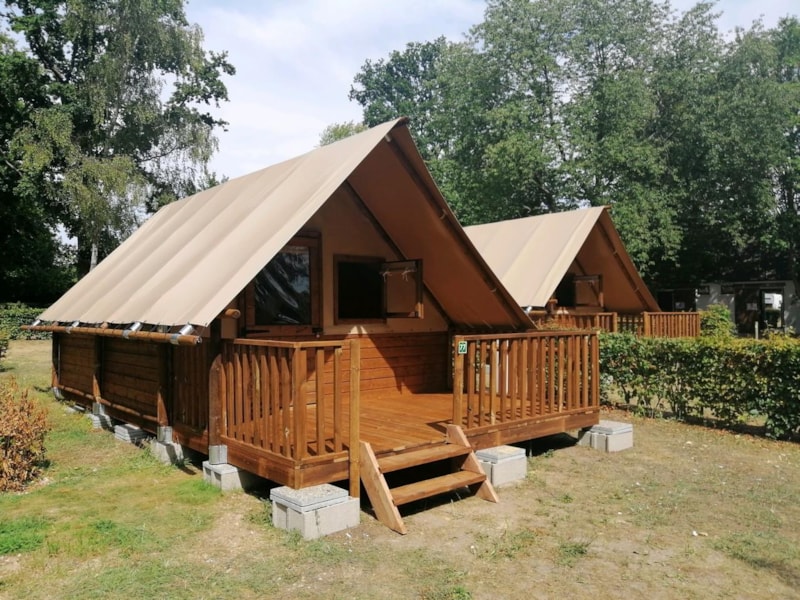 Tente Lodge Famille 2 chambres. Le linge de lit est obligatoire si vous souhaitez nous le louons.