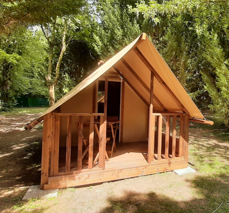 Cyclo'tente 1 chambre. Le linge de lit est obligatoire si vous souhaitez nous le louons.