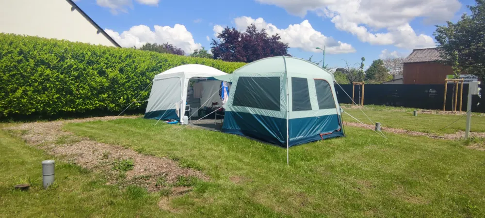 Emplacement - Halte Cyclo/Rando : Sans Véhicule Et Sans Électricité - Camping du Lion d'Angers