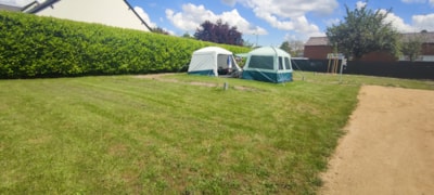 Camping package (pitch, 2 people, 1 vehicle)