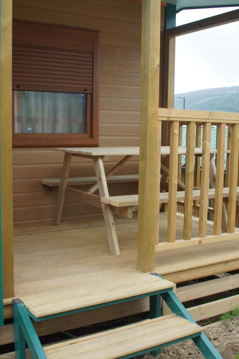 Stacaravan Zumaia 23.5m² + terras 4.5m²