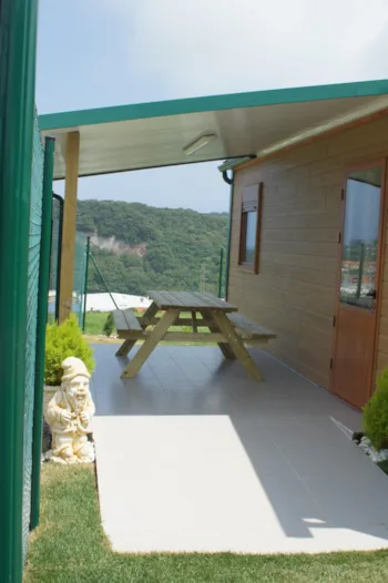 Mietunterkunft - Bungalow Basusta 33M² + Terrasse 10M² - Camping & Bungalows Zumaia