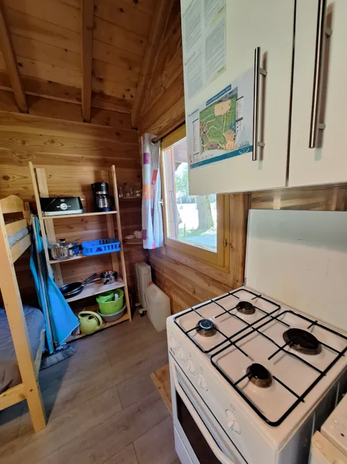 Huuraccommodatie(s) - Chalet Zonder Badkamer - image n°4 - Camping Valbonheur