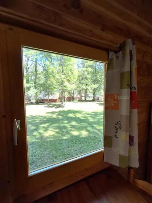 Huuraccommodatie(s) - Chalet Zonder Badkamer - image n°5 - Camping Valbonheur