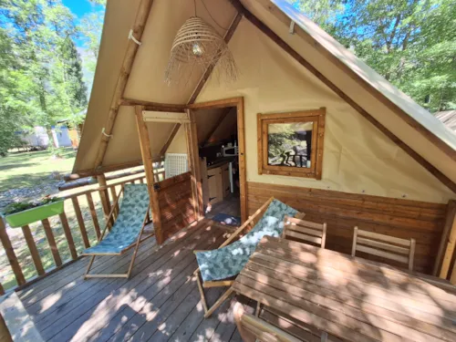 Mietunterkunft - Zelt Amazone Without Toilet Block - image n°5 - Camping Valbonheur