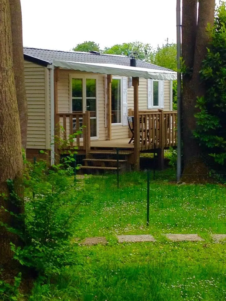Accommodation - Mobil-Home Provence +++ 2 Bedrooms - Camping Le Pré des Moines