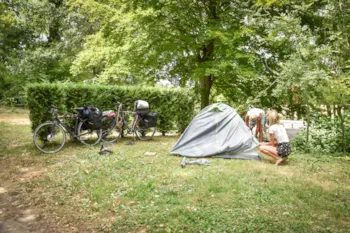 Stellplatz - Stellplatz Zelt Ohne Strom - Camping Le Pré des Moines